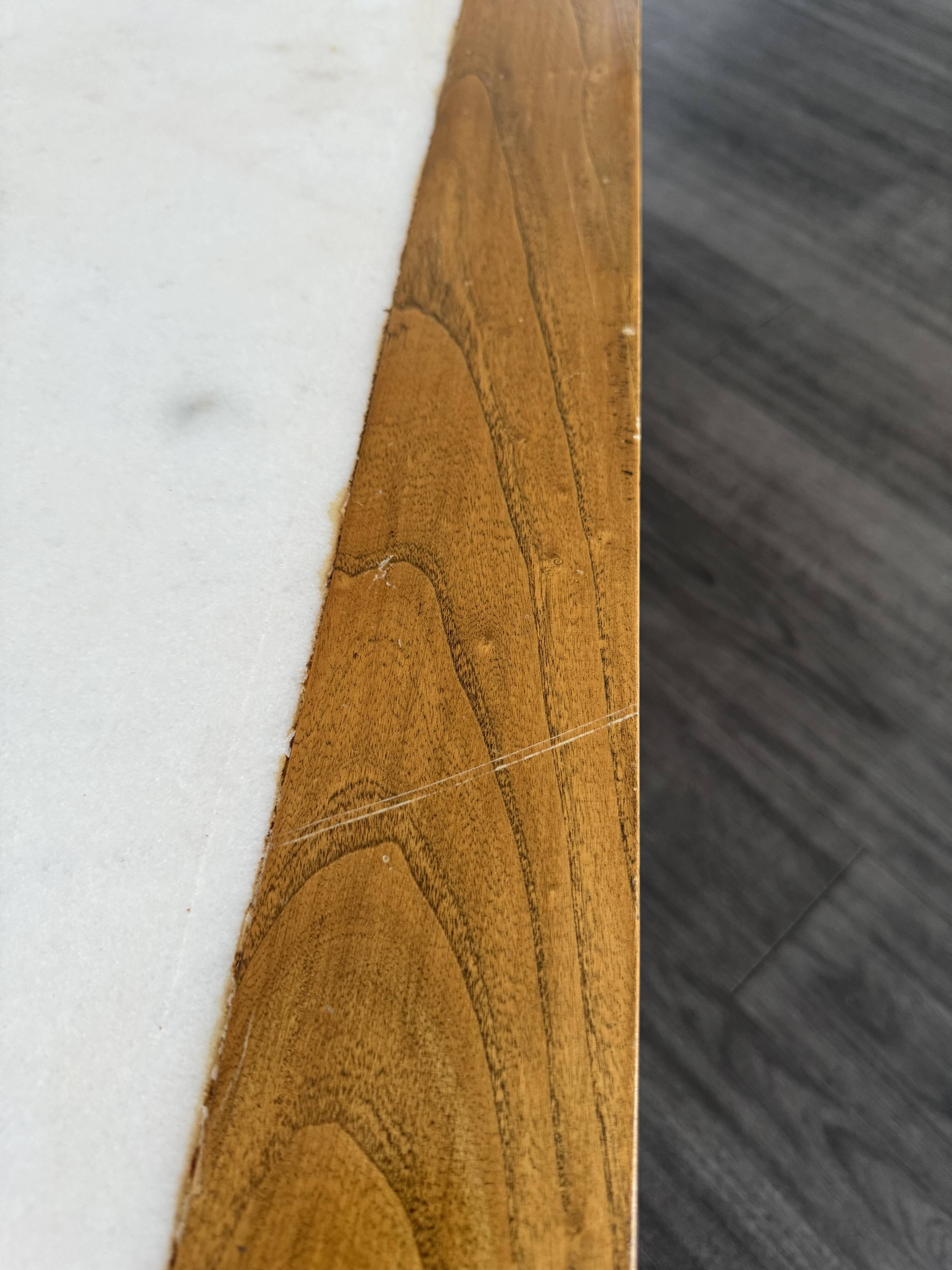 Table basse vintage en bois (chêne massif) et marbre