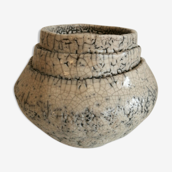 Vase blanc craquelé raku en grès émaillé et signé