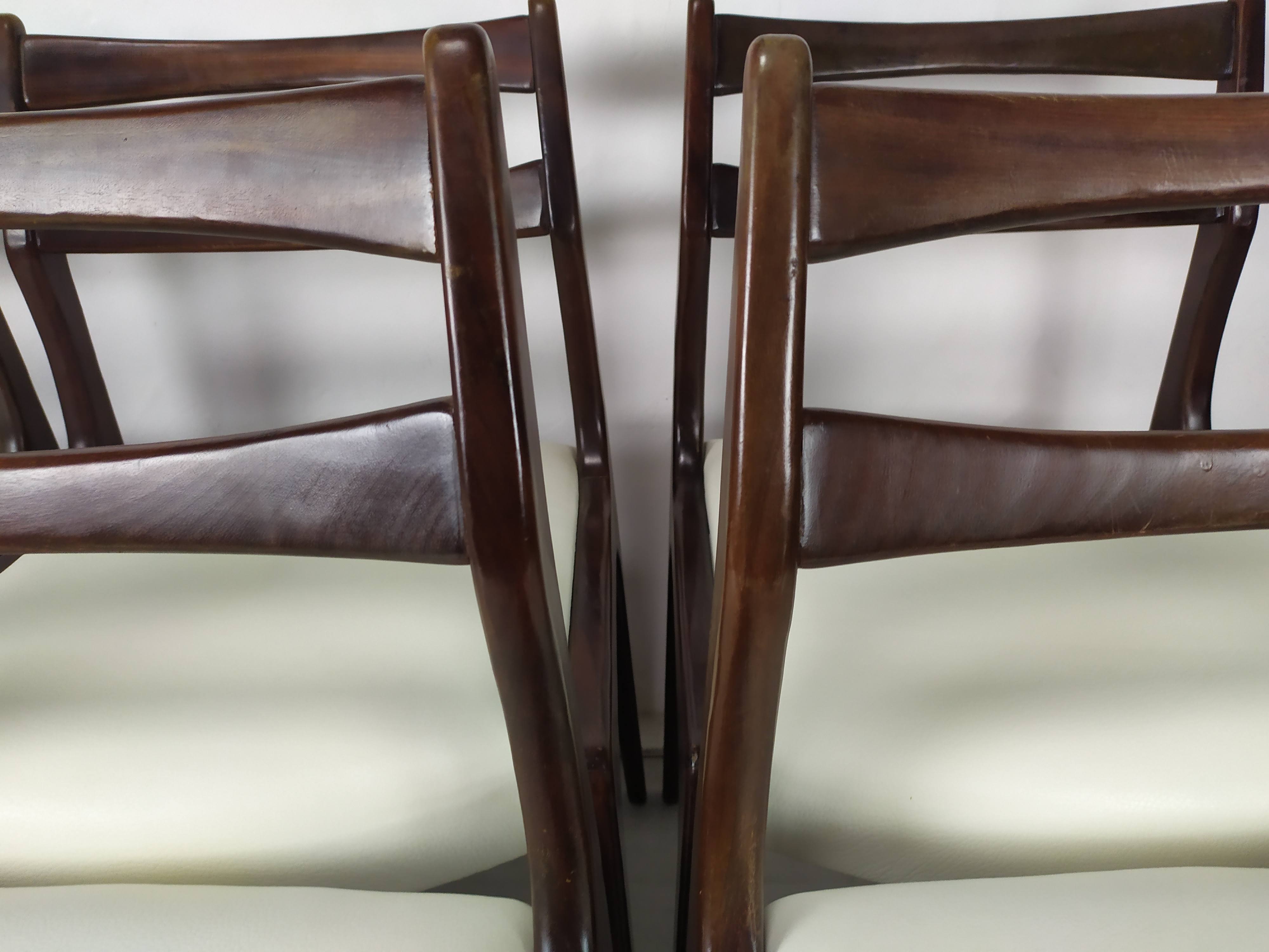 6 white leather Scandinavian chairs