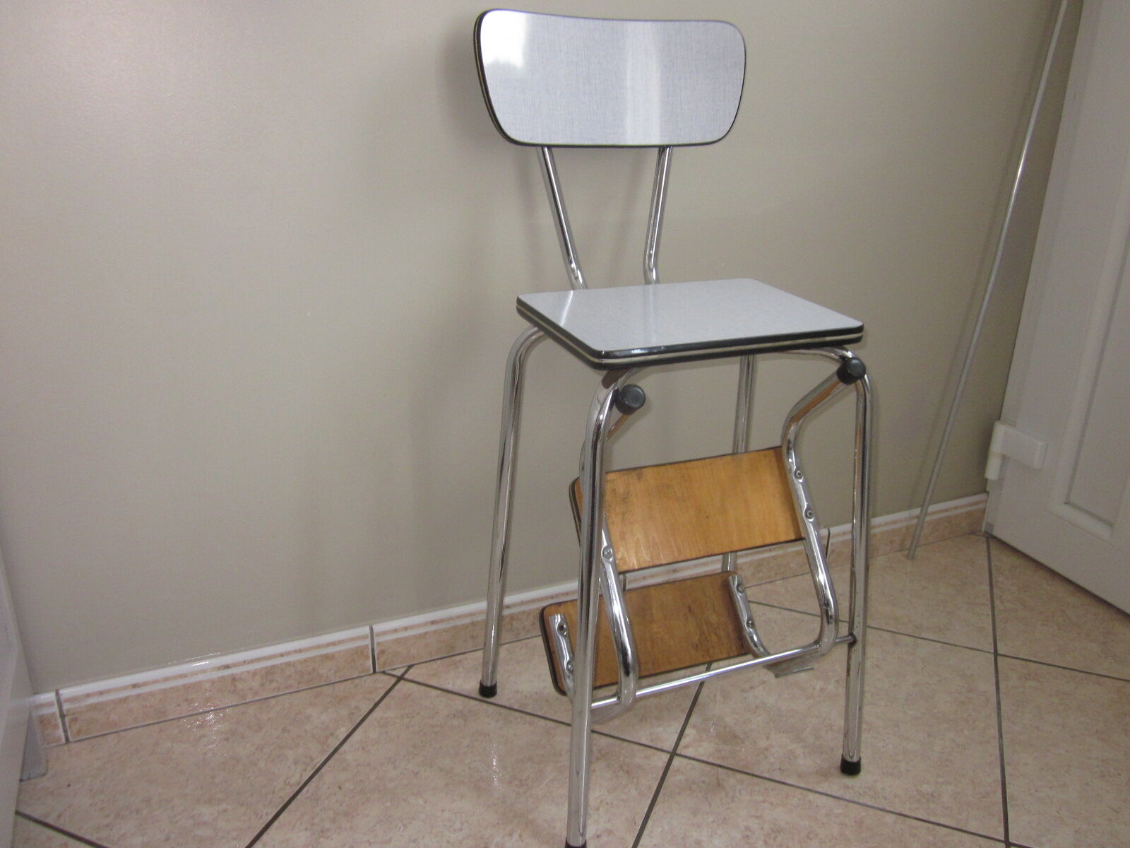 Chair stool in formica