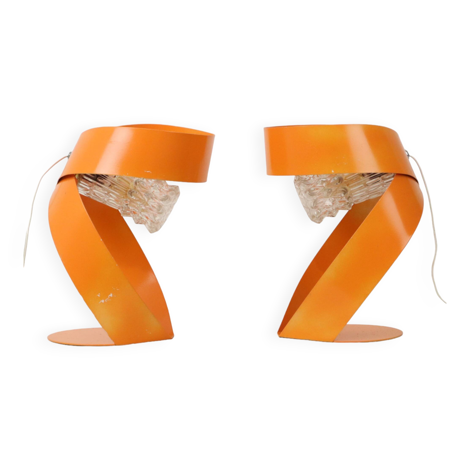Lot de 2 lampes de table abstraites orange en métal façonné des années 60