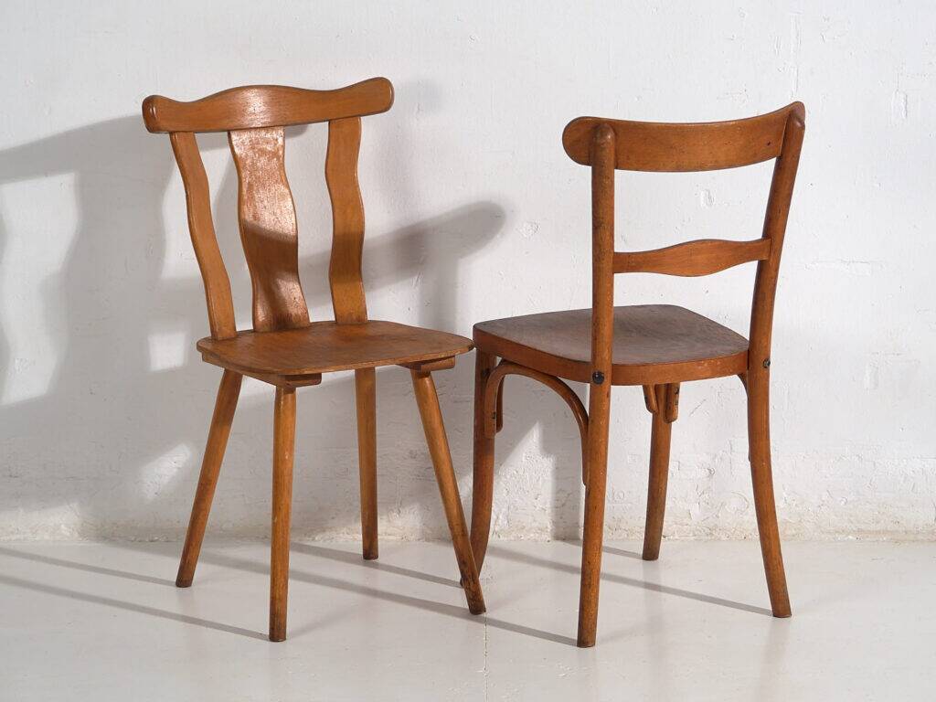 Vintage dining chairs Thonet / TON (c.1920-1950). Set of 8 pieces.
