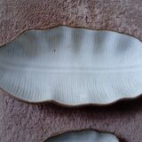 Banana leaf shaped barbotine dish and bowl