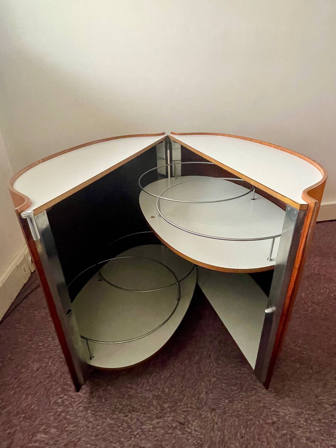 Tecno Jamaica bar cabinet by Gerli Eugenio