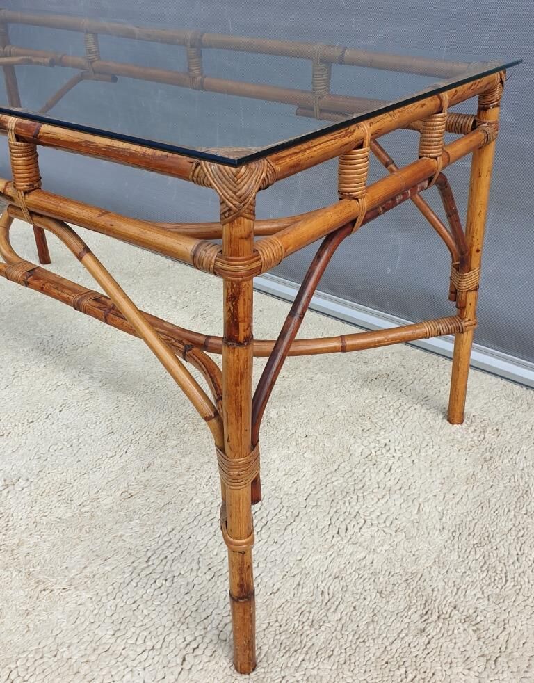 Table en rotin vintage