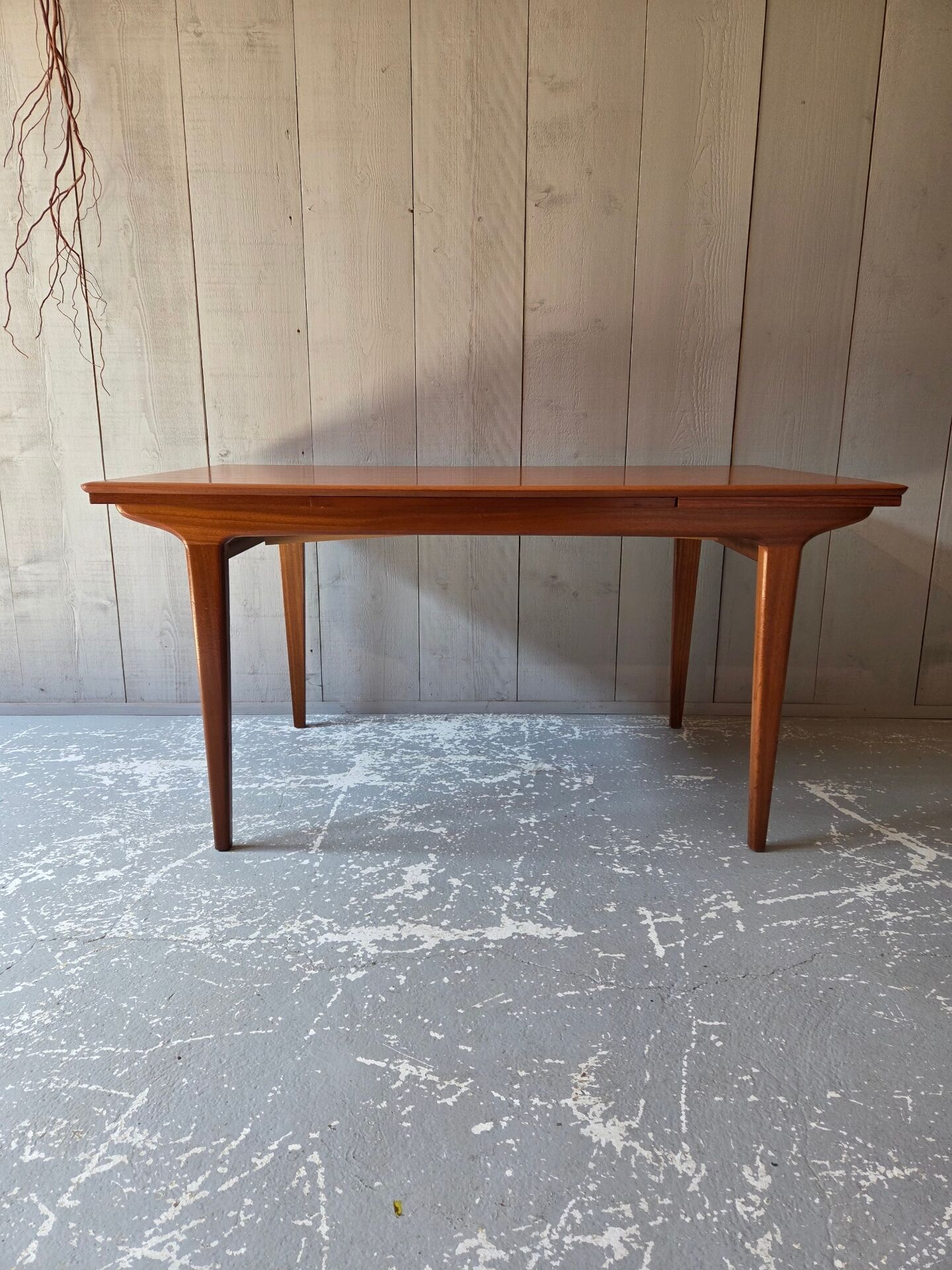 Scandinavian table