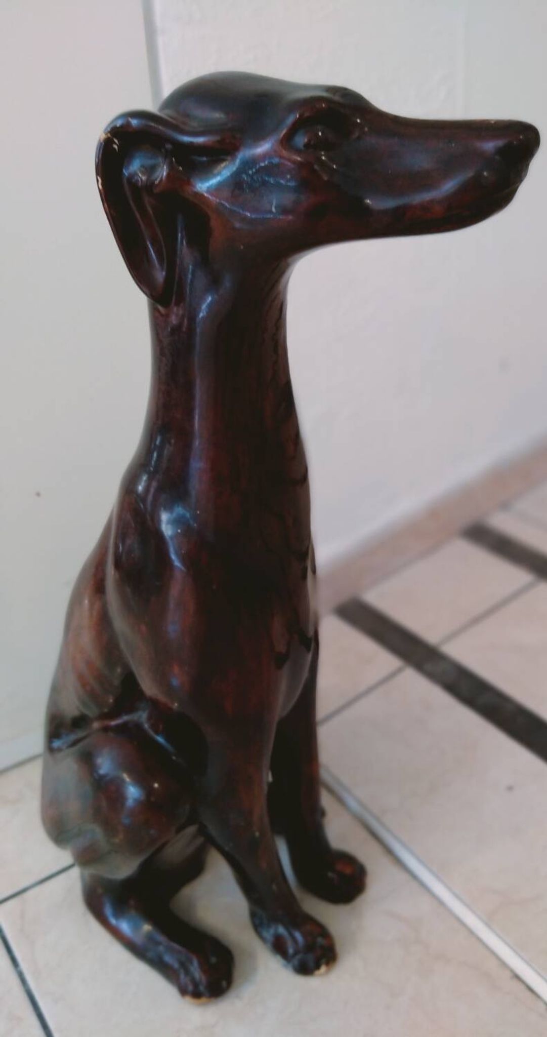 Greyhound statue from the early 20th century