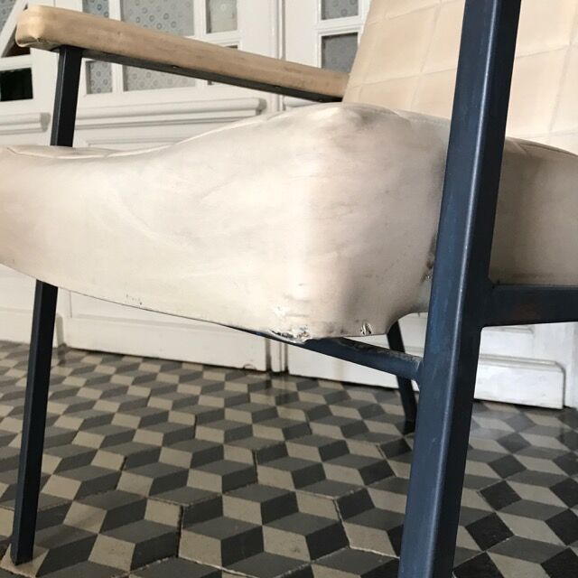 Vintage skai heater chair