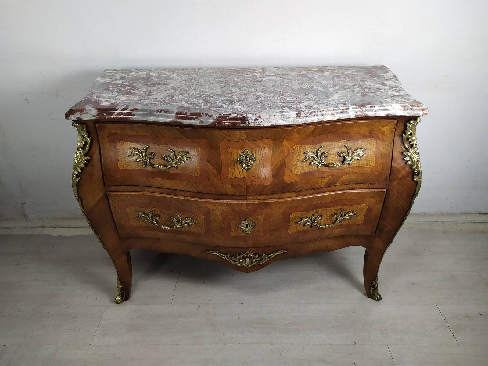 Curved Louis XV commode