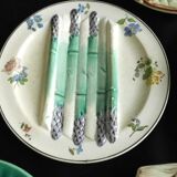 Assiettes d’asperges anciennes françaises en barbotine