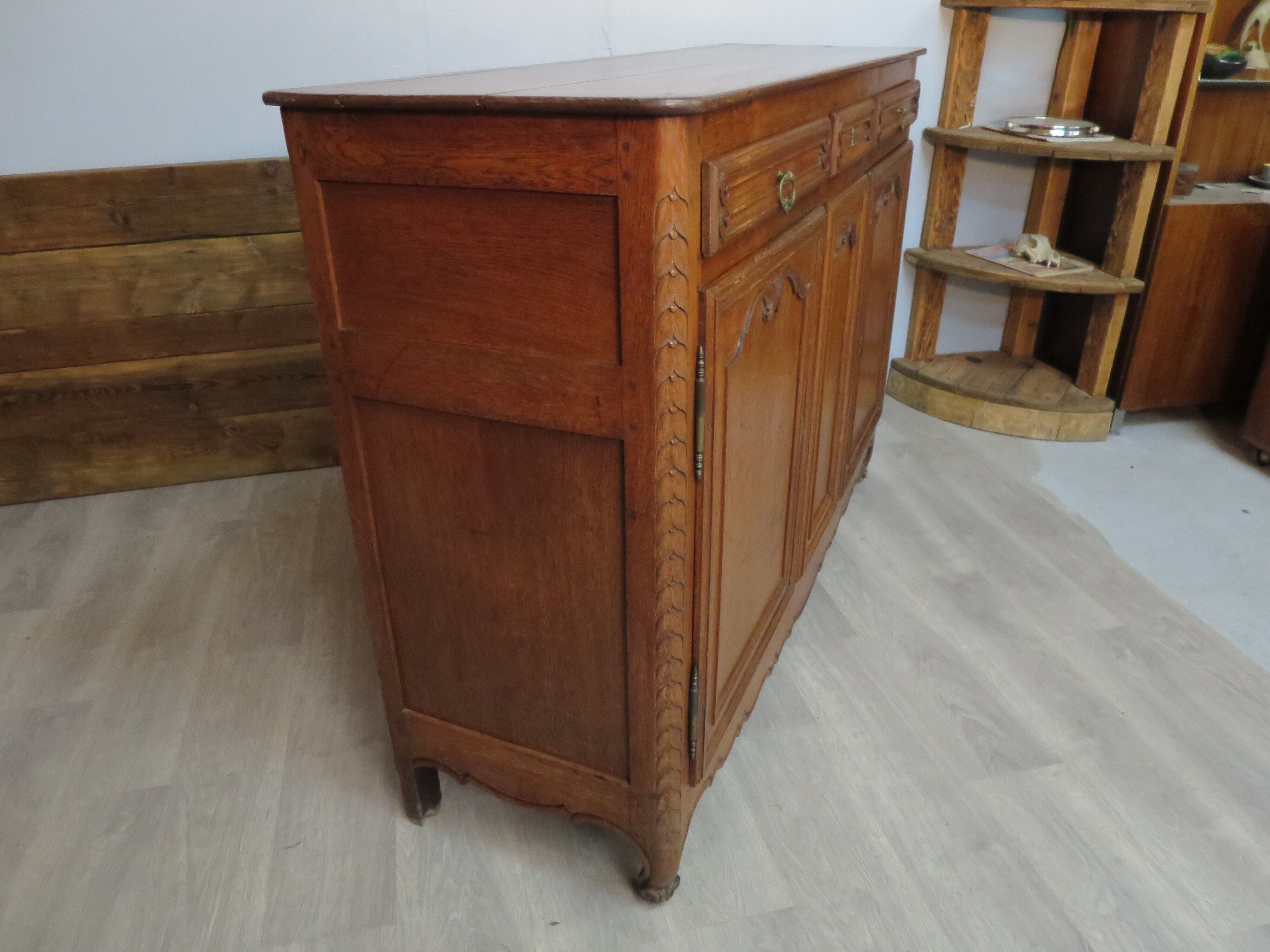 High sideboard in solid oak