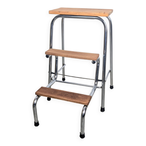 Escabeau marche pied