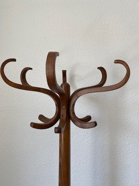 Wooden parrot coat rack