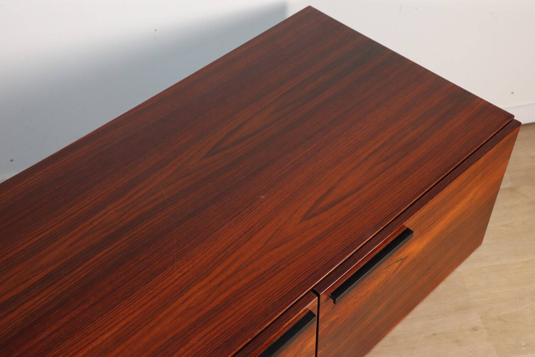 Low Scandinavian sideboard in rosewood – Ib Kofod Larsen – Denmark 1960
