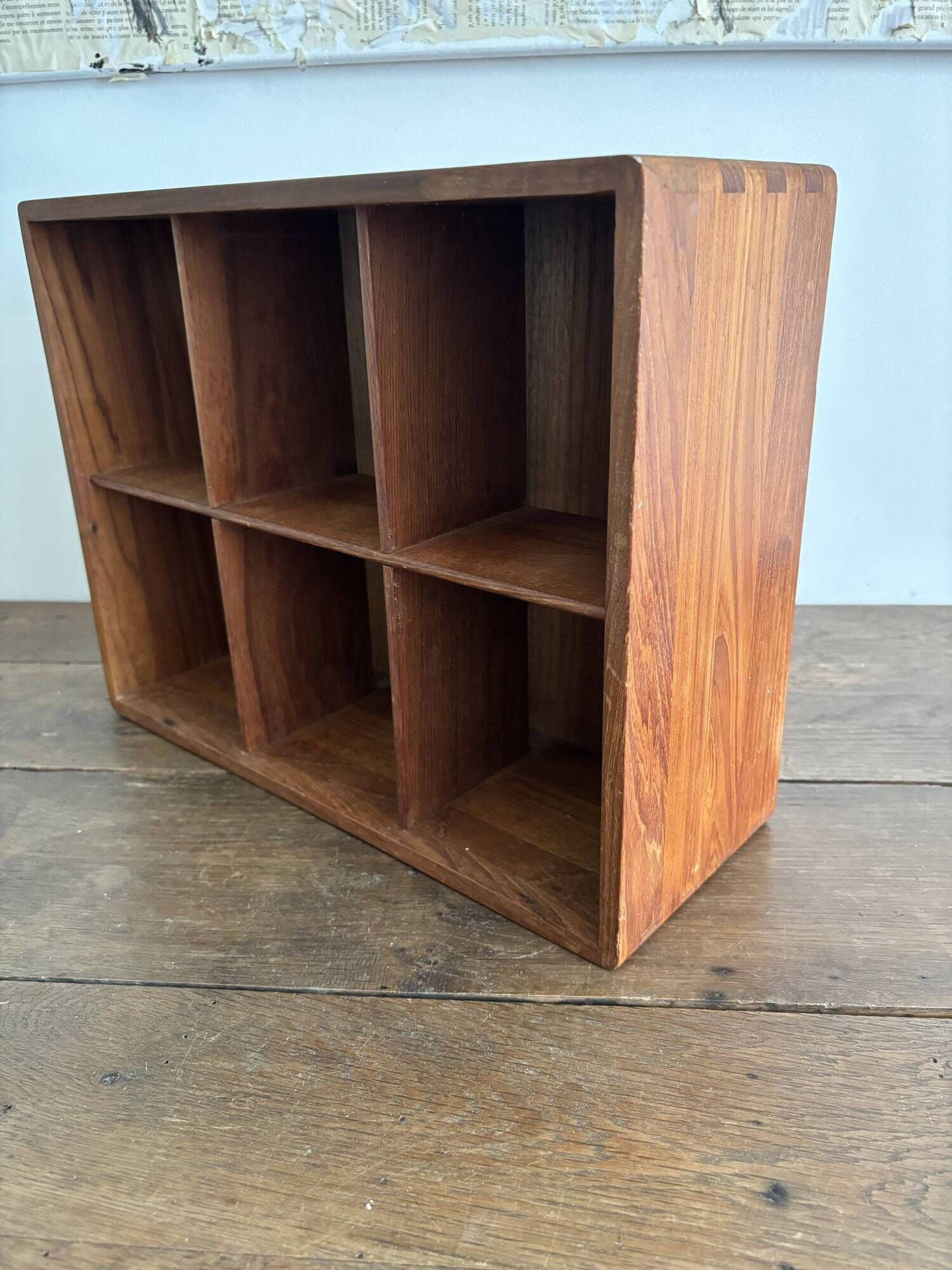 Vintage wall shelf in Scandinavian/Danish teak – 6 compartments – 1960s
