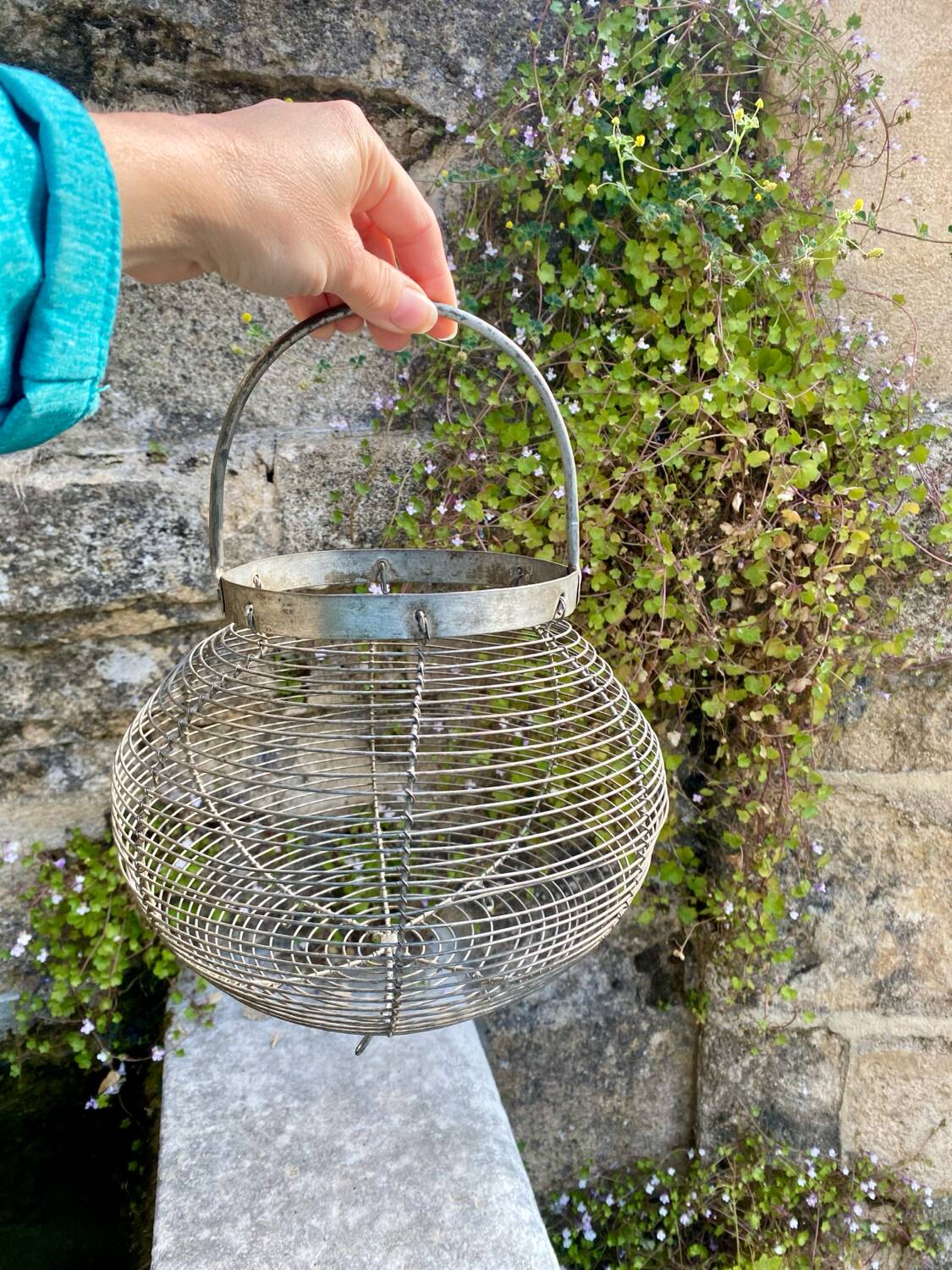 Vintage salad basket