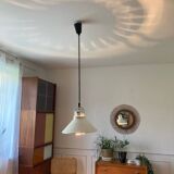 White metal suspension rises and falls