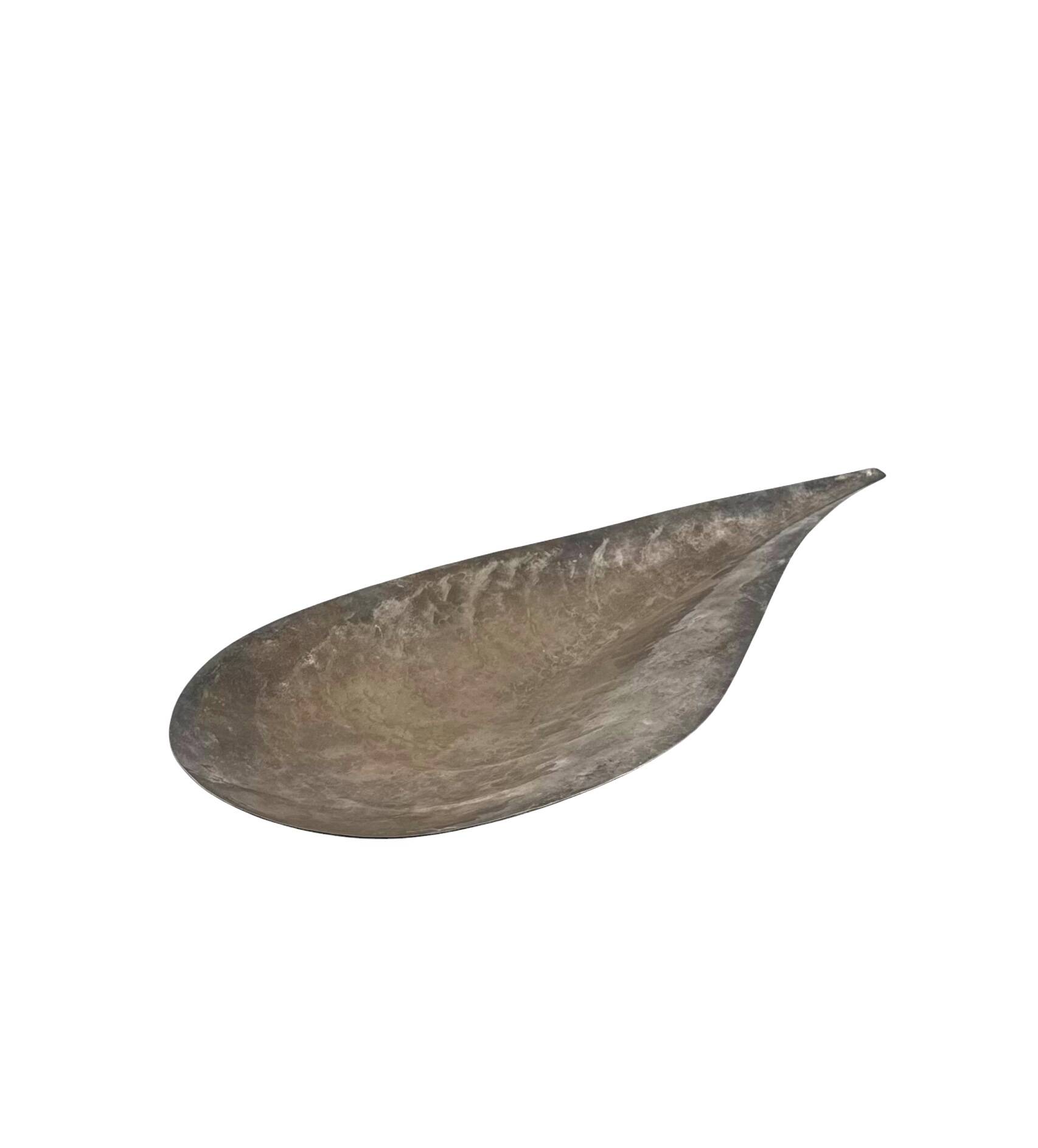 Silver-plated shell shaped great bowl,  Renato Raddi, Italy 1970s