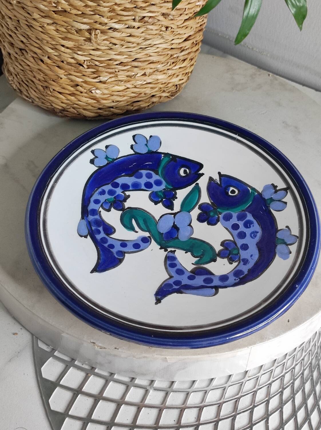 Decorative fish wall plate