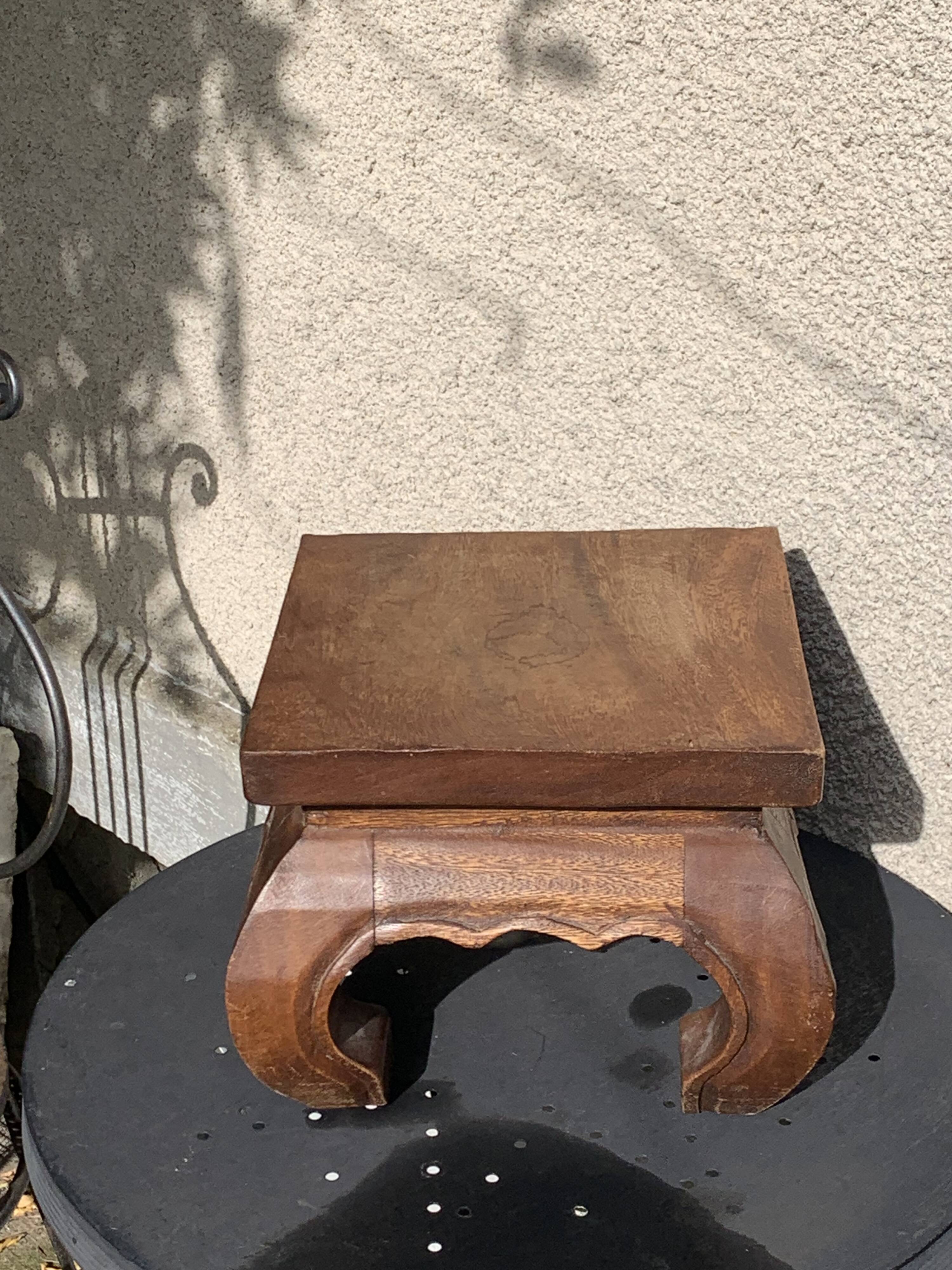 Plant holder, wooden saddle, old base