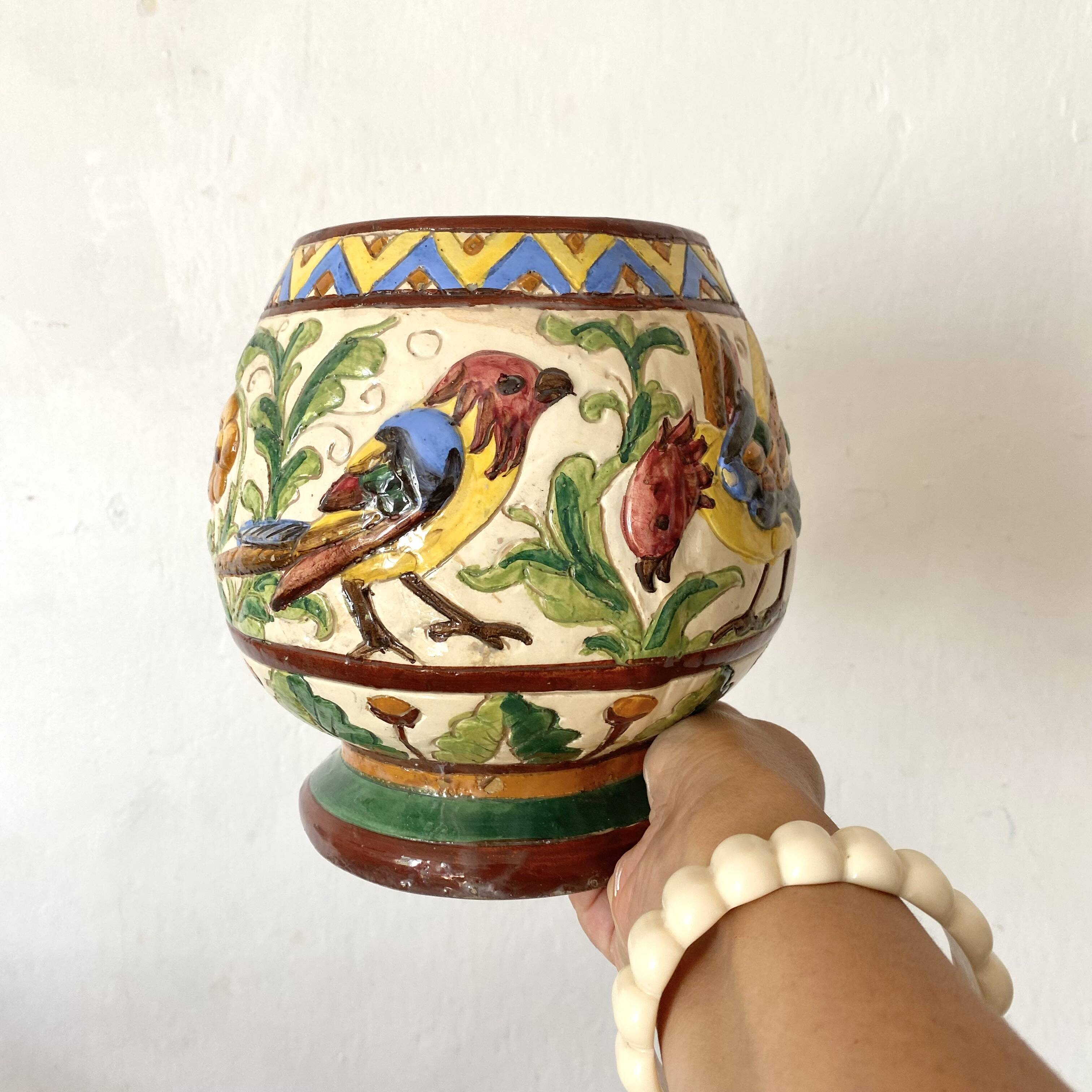 Ceramic pot, Perugia Italy, flower and bird decoration