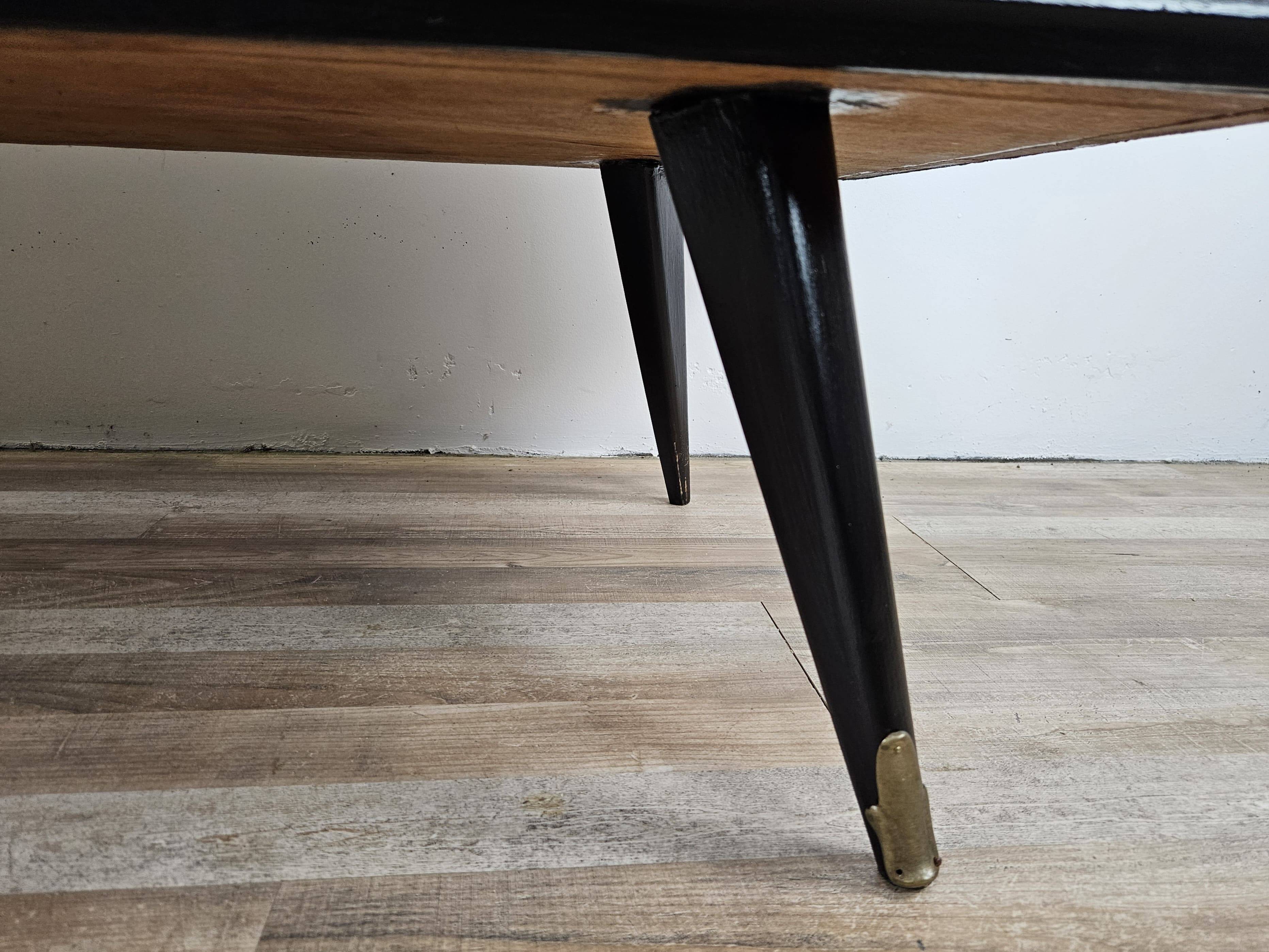 1960s chest of drawers in mahogany and lacquered mahogany with blue glass