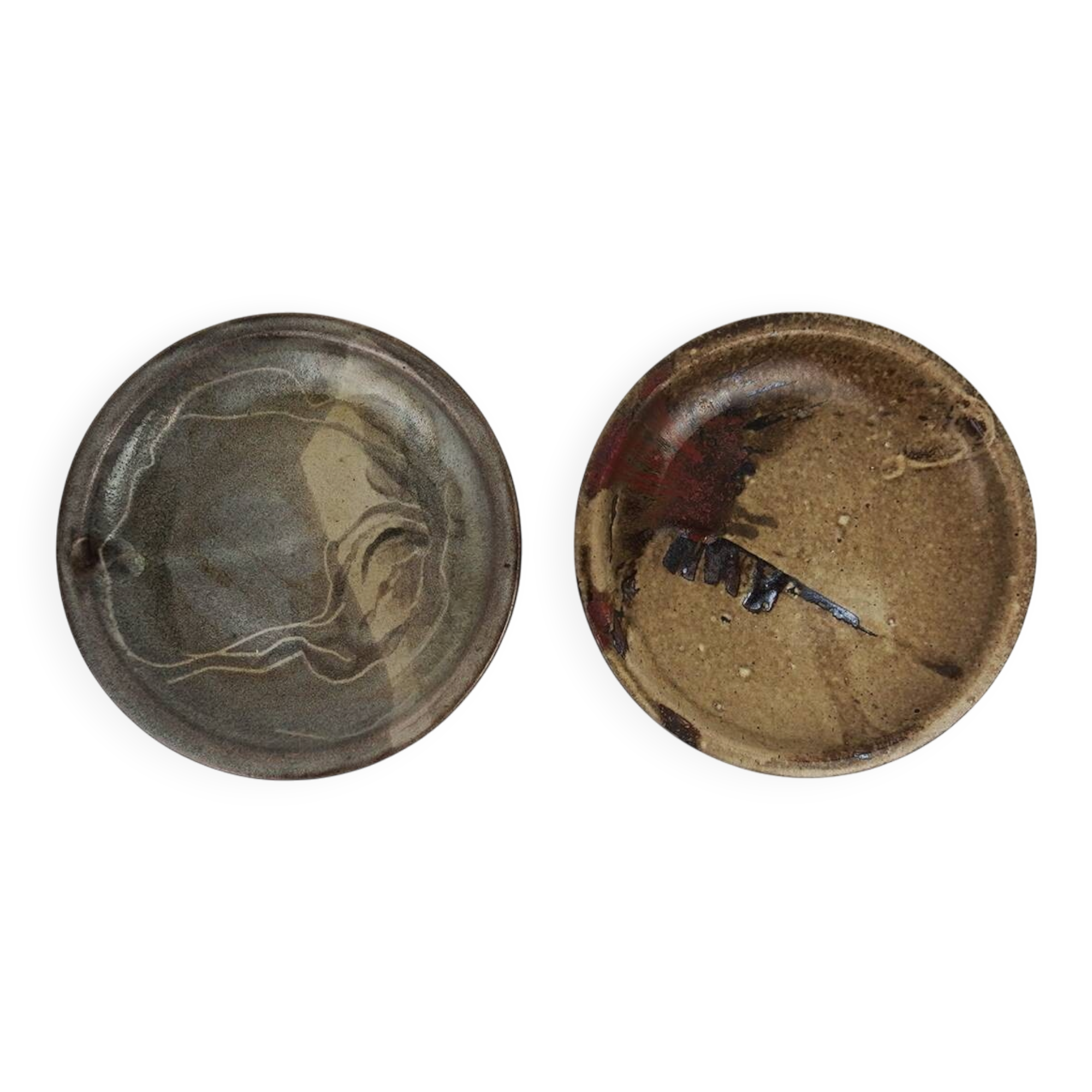 two small earthenware dishes by Heraud and the Pottery of Sancerre