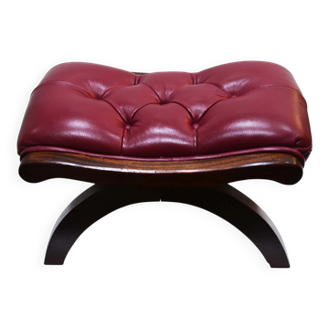 Vintage tufted footrest in red faux leather and solid beech.