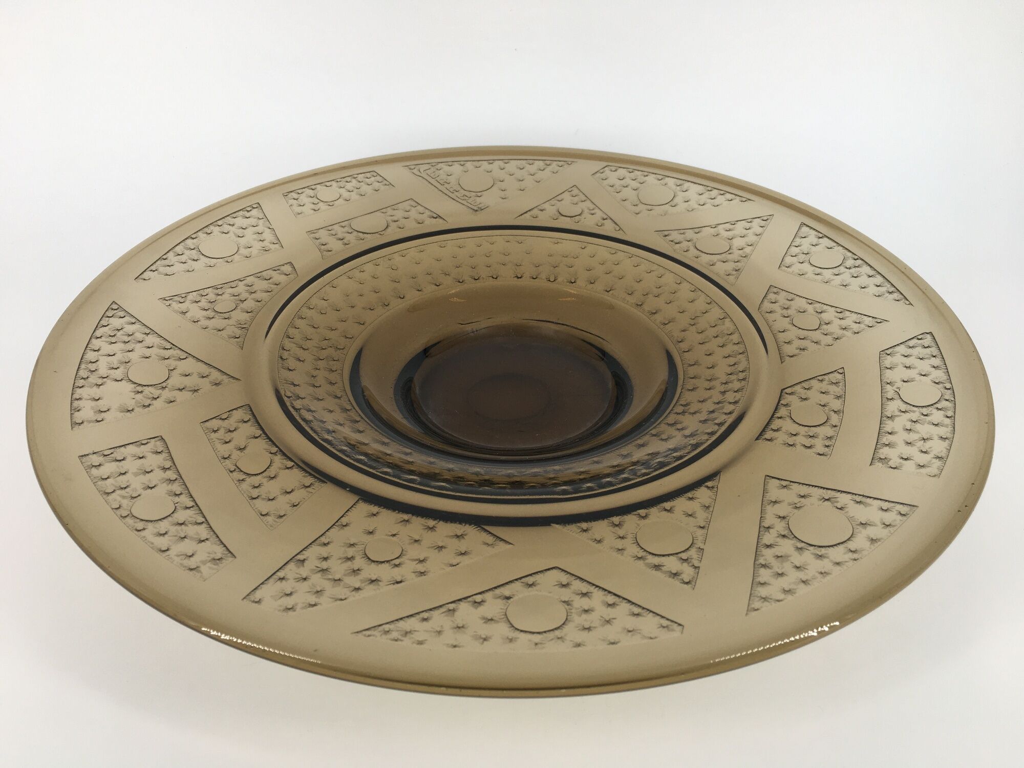 Smoked glass Art Deco cup signed Verame, with acid-engraved geometric decoration 1930