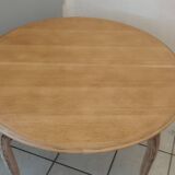 Vintage round table 1978