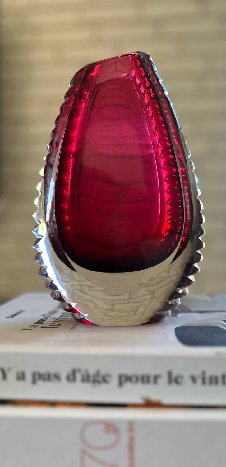 Beyer & Co. Designer glass vase