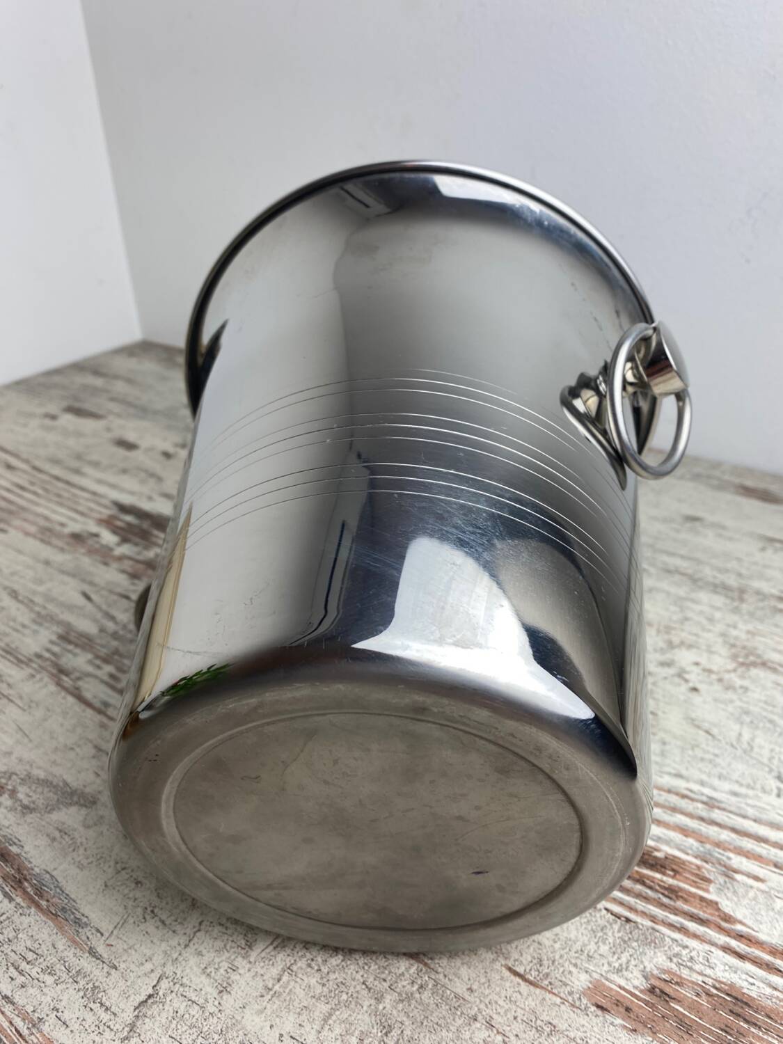 Stainless steel champagne bucket