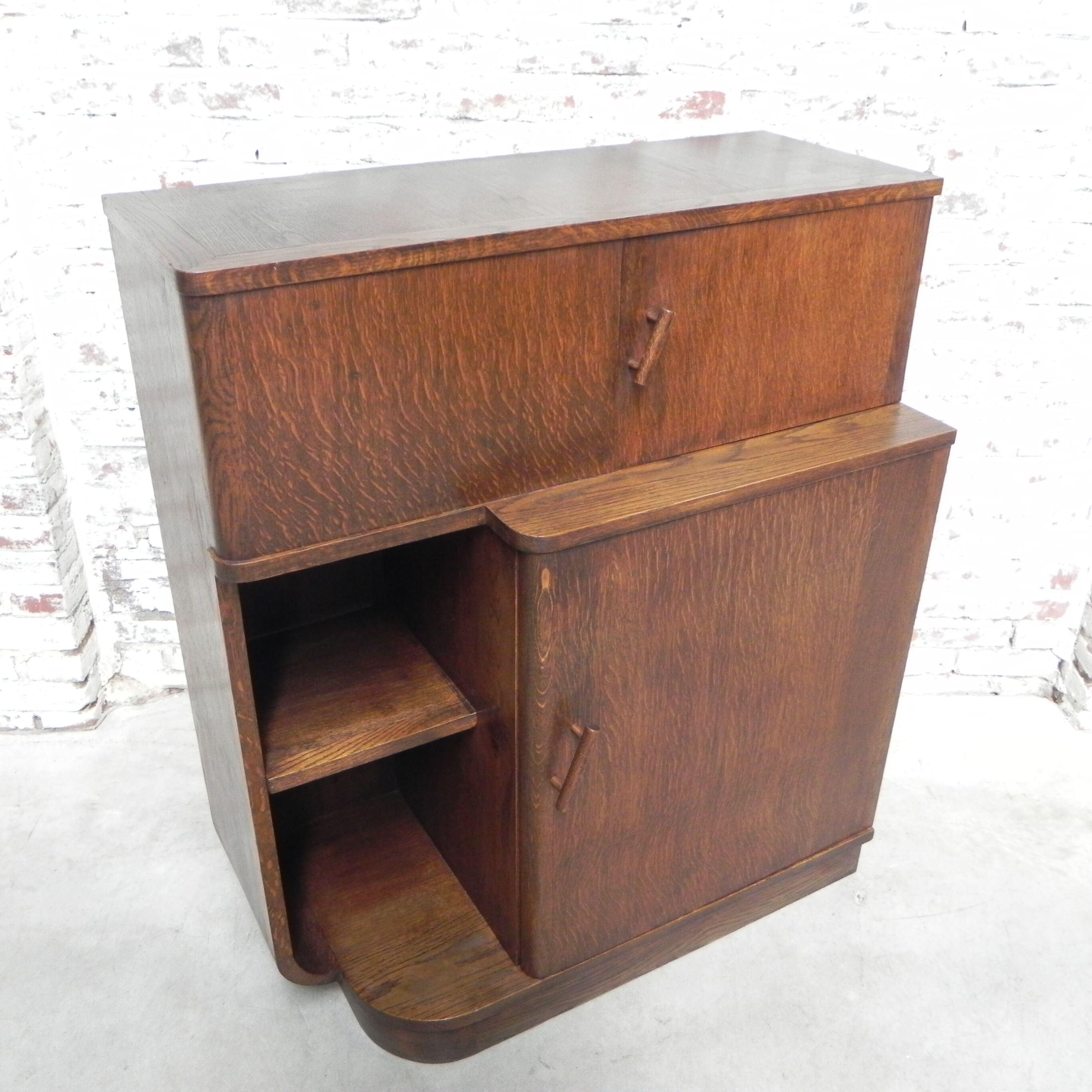 Art deco cabinet