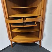 Buffet d’angle de teck par Dyrlund