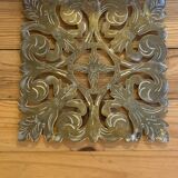 Dessous de plat doré