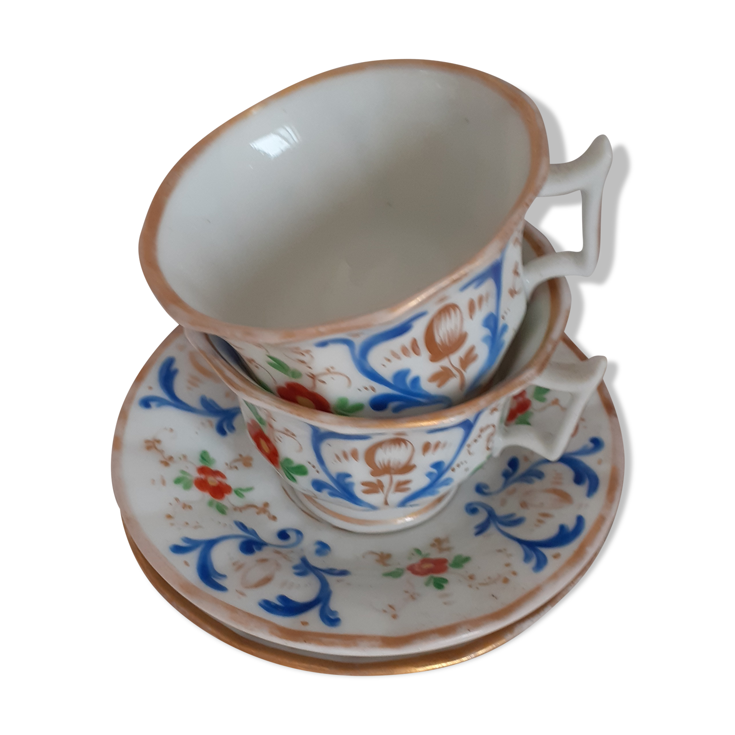 Duo of porcelain cups from 19th century Paris and hand-painted