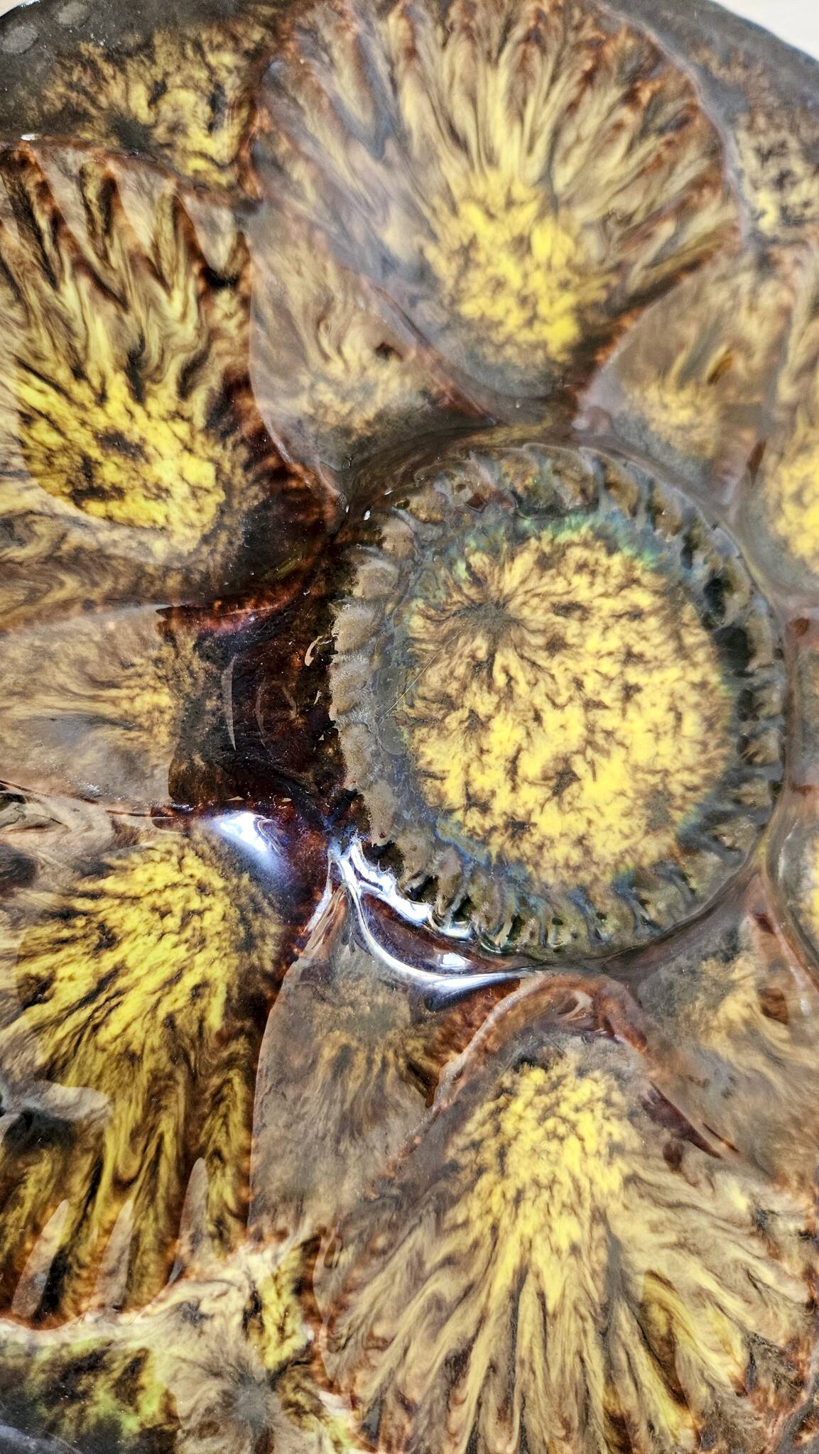 7 assiettes à huitres, vintage Vallauris Marius Giuge.