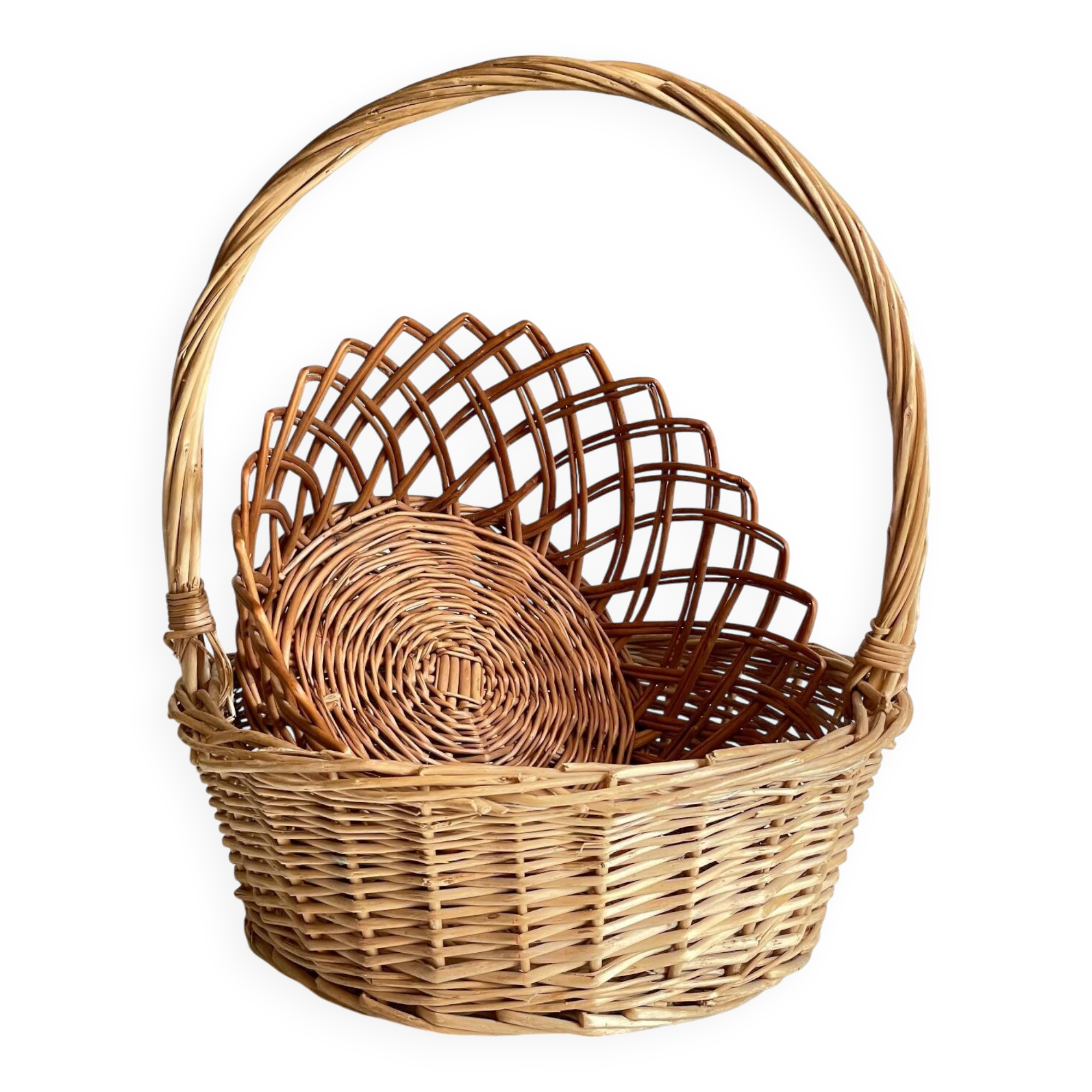 Set of 2 vintage rattan baskets