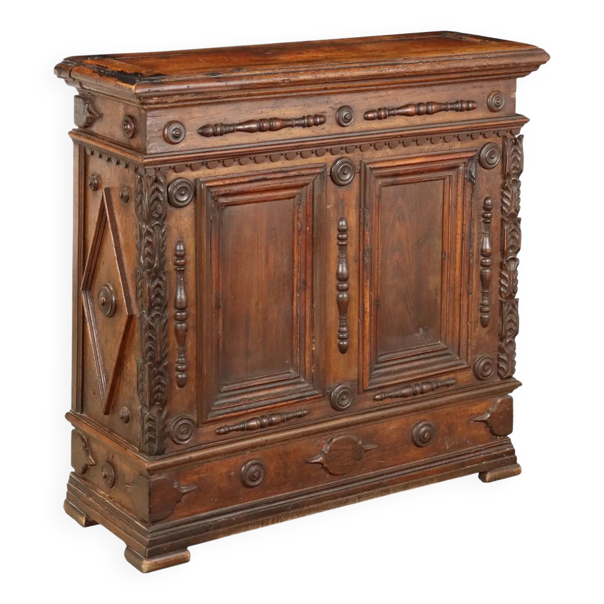 Ancient baroque chest in walnut and chestnut, Italy, 18th century