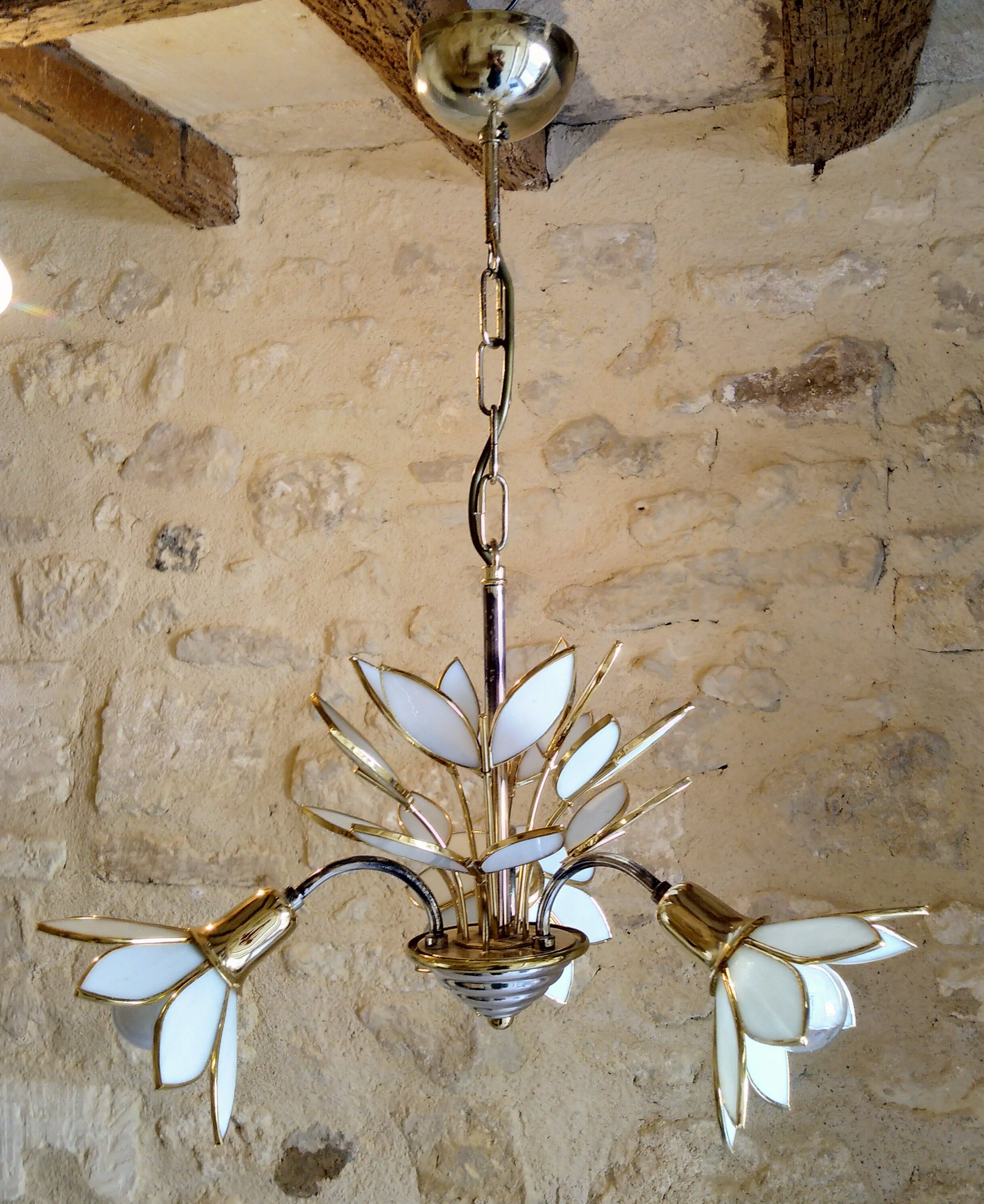 Chandelier flowers 1980