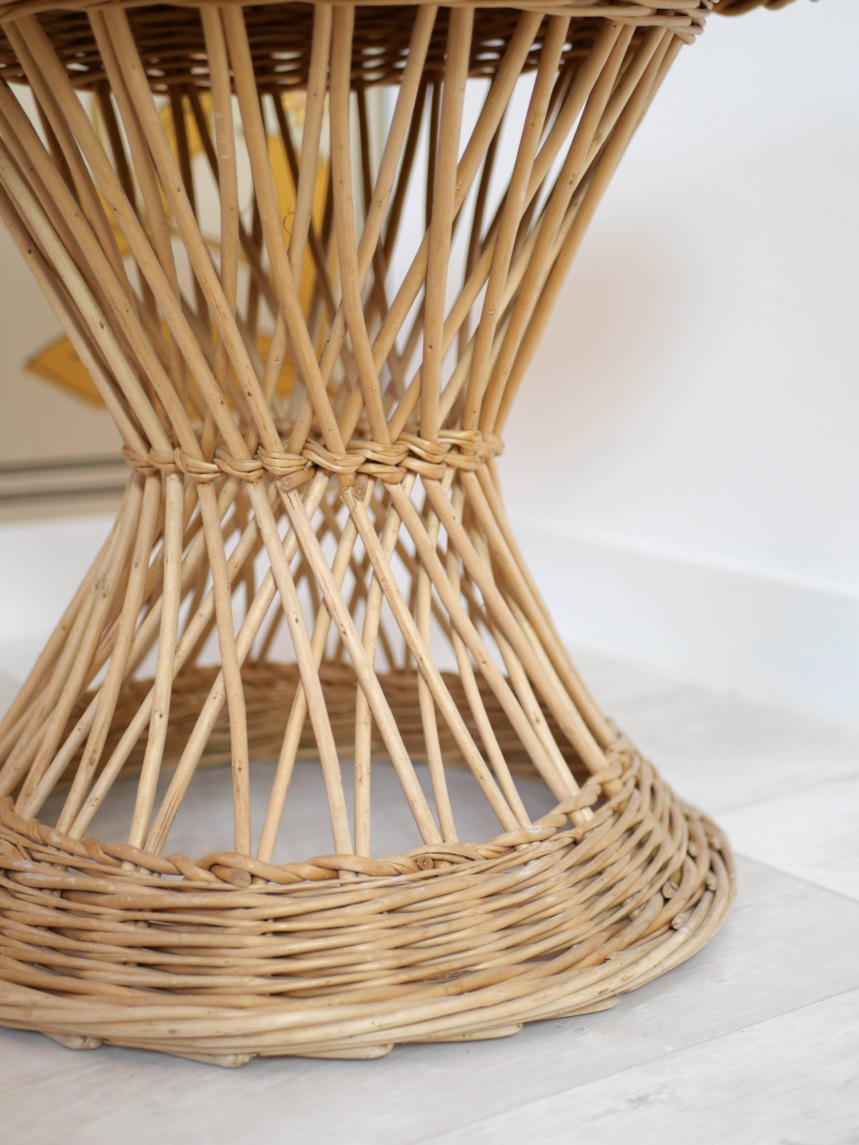 Table d'appoint vintage en osier