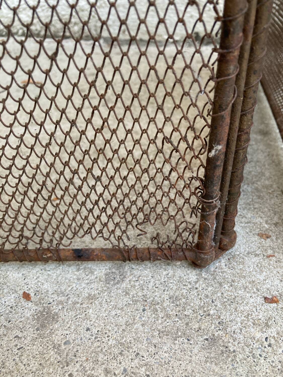 Fire screen. Spark arrestor.