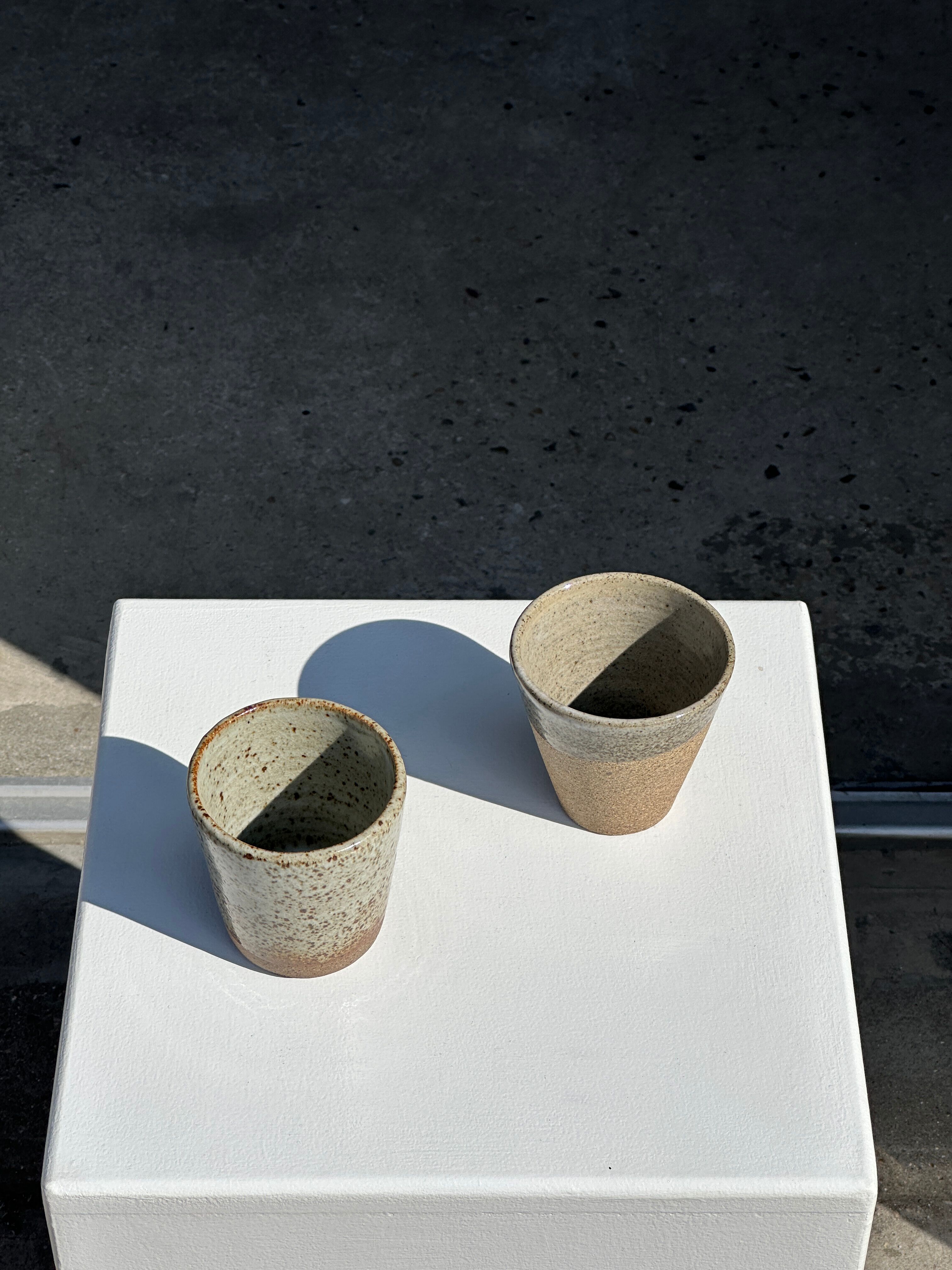 Set of 2 cups in Indonesian ceramic (brown & speckled glazed matte)
