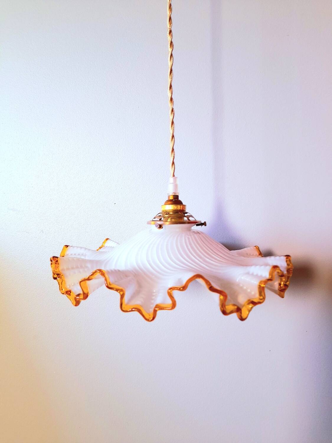 Pleated opaline suspension from 1940