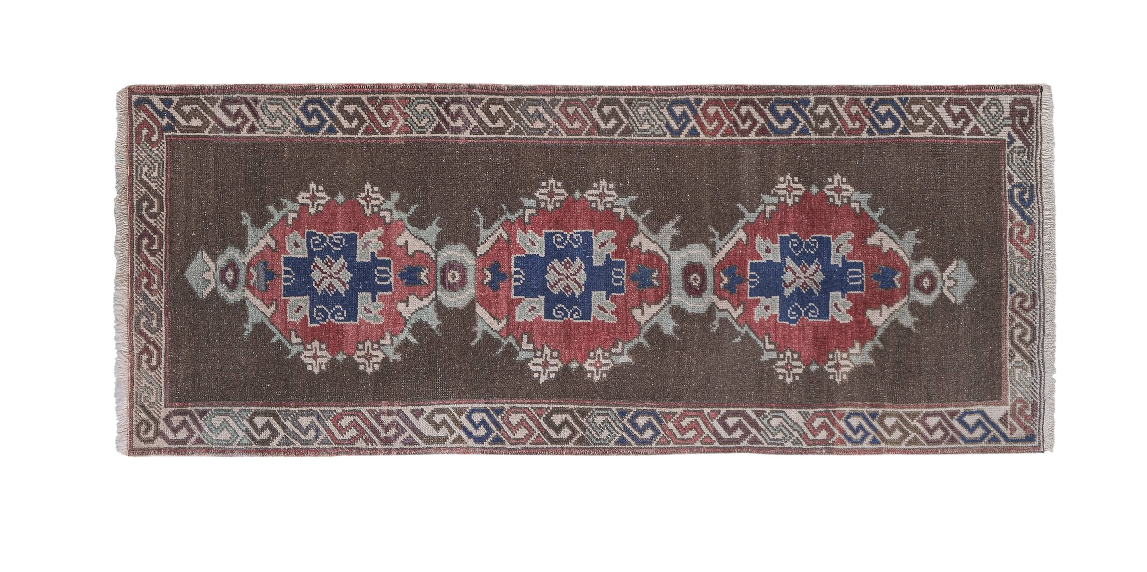 Vintage Turkish Oushak Rug Handwoven 84x220 cm