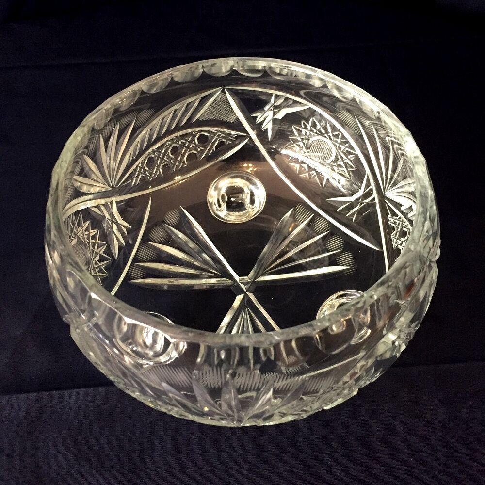 Cup or empty pocket on foot crystal size bohemian size