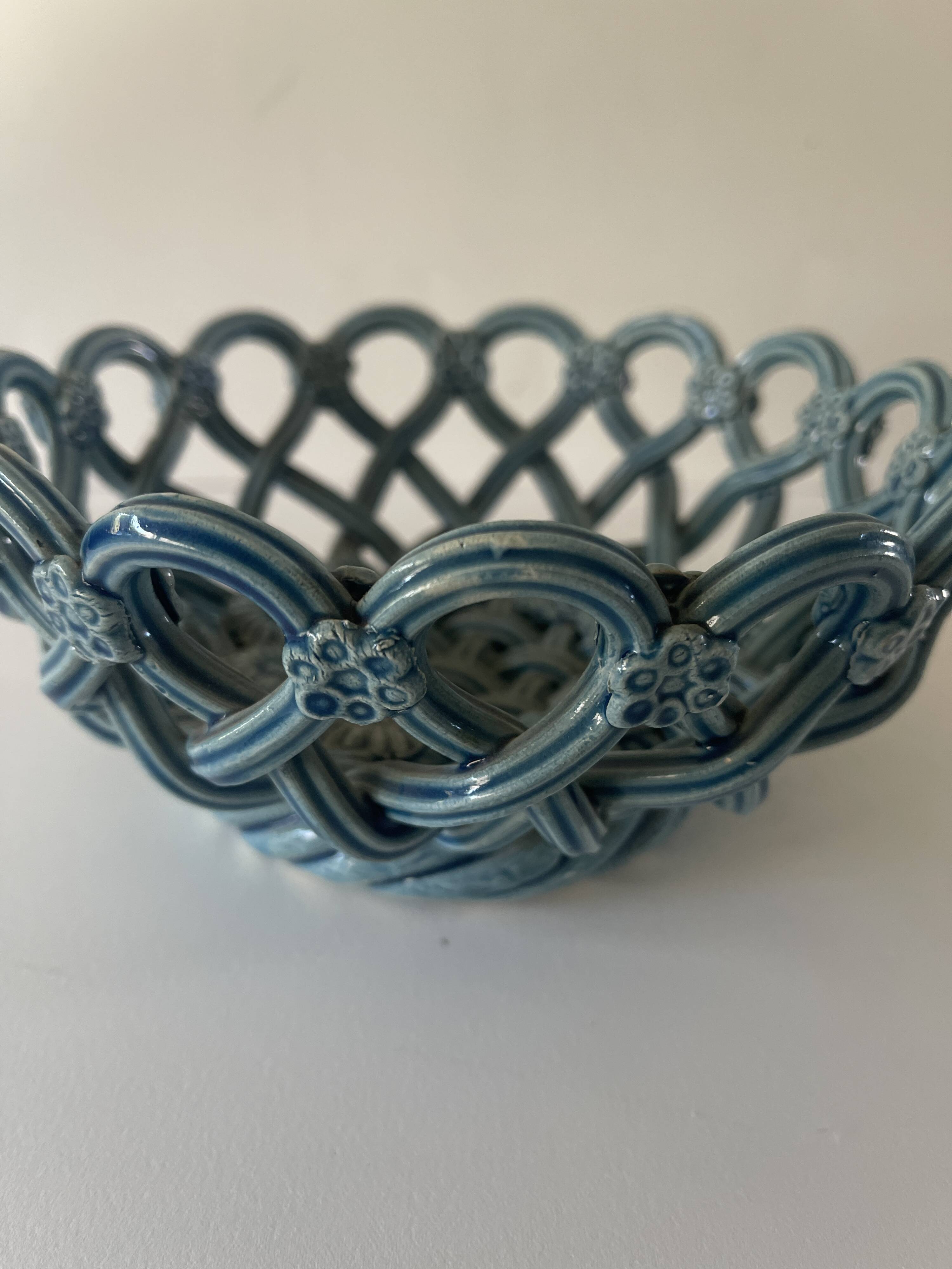 Round braided ceramic bowl by Pichon Uzés