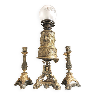 Lampe a Pétrole montée sur Coupe/Bronze Doré Décors Médaillons en relief/Napoléon III 19ème
