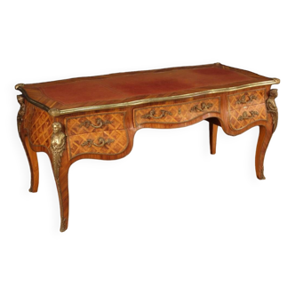 Bureau français marqueté de style Louis XV