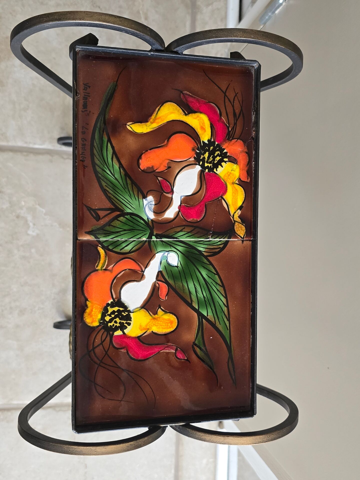 Vallauris magazine rack "la Grange", tiled and wrought iron